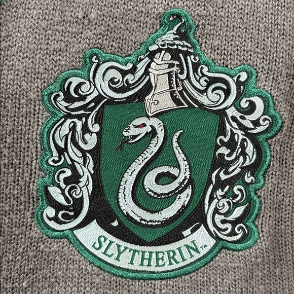 Harry Potter Slytherin Cardigan - Picture 2 of 8